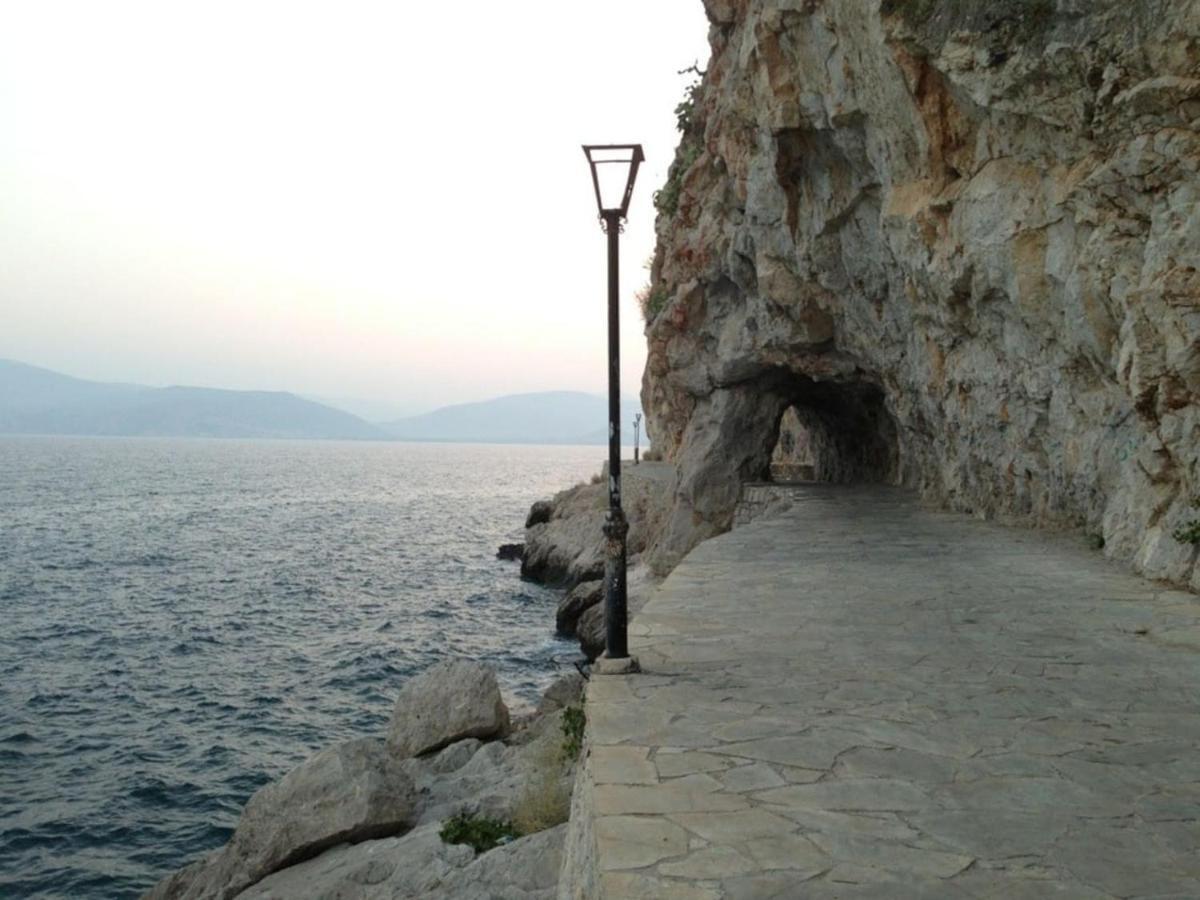 Tolo Beach Studios Екстериор снимка